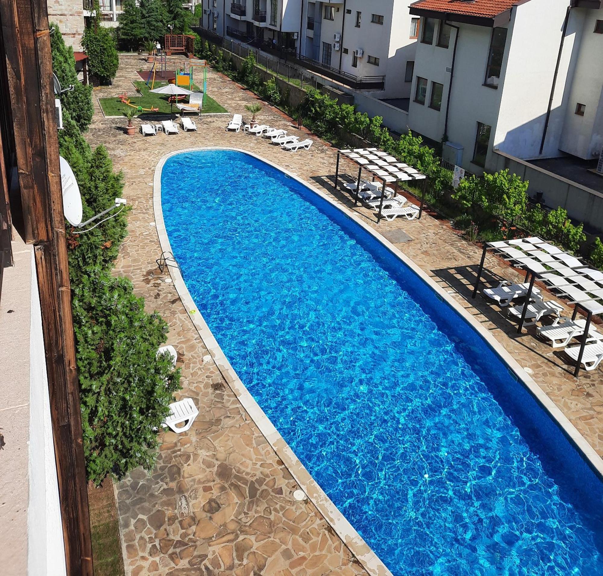 Appartement Апатаменти За Гости Sunshine И Glory à Sveti Vlas Extérieur photo