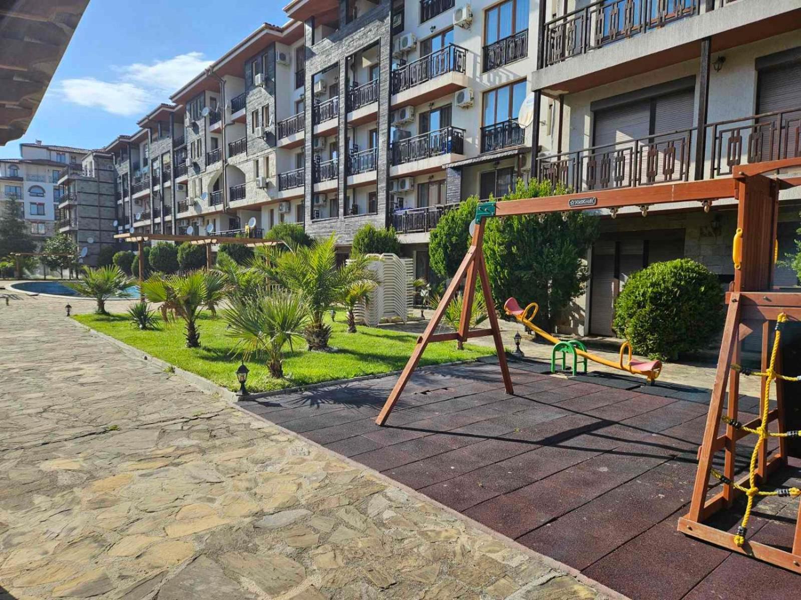 Appartement Апатаменти За Гости Sunshine И Glory à Sveti Vlas Extérieur photo
